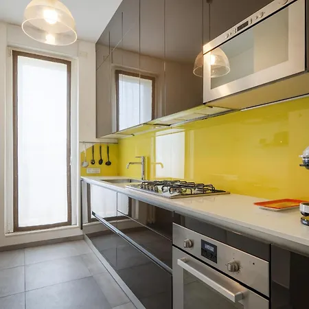 Glamorous Terrace Excl 3bdr A 300mt Da Milão